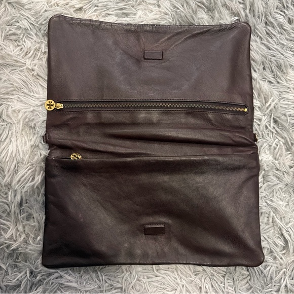 tory burch patent clutch - Picture 2 of 5